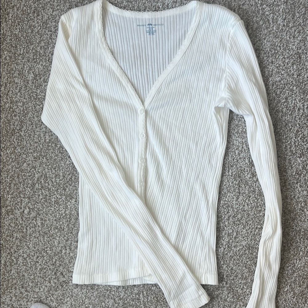 NWOT Brandy Melville White Ribbed Long Sleeve Top
